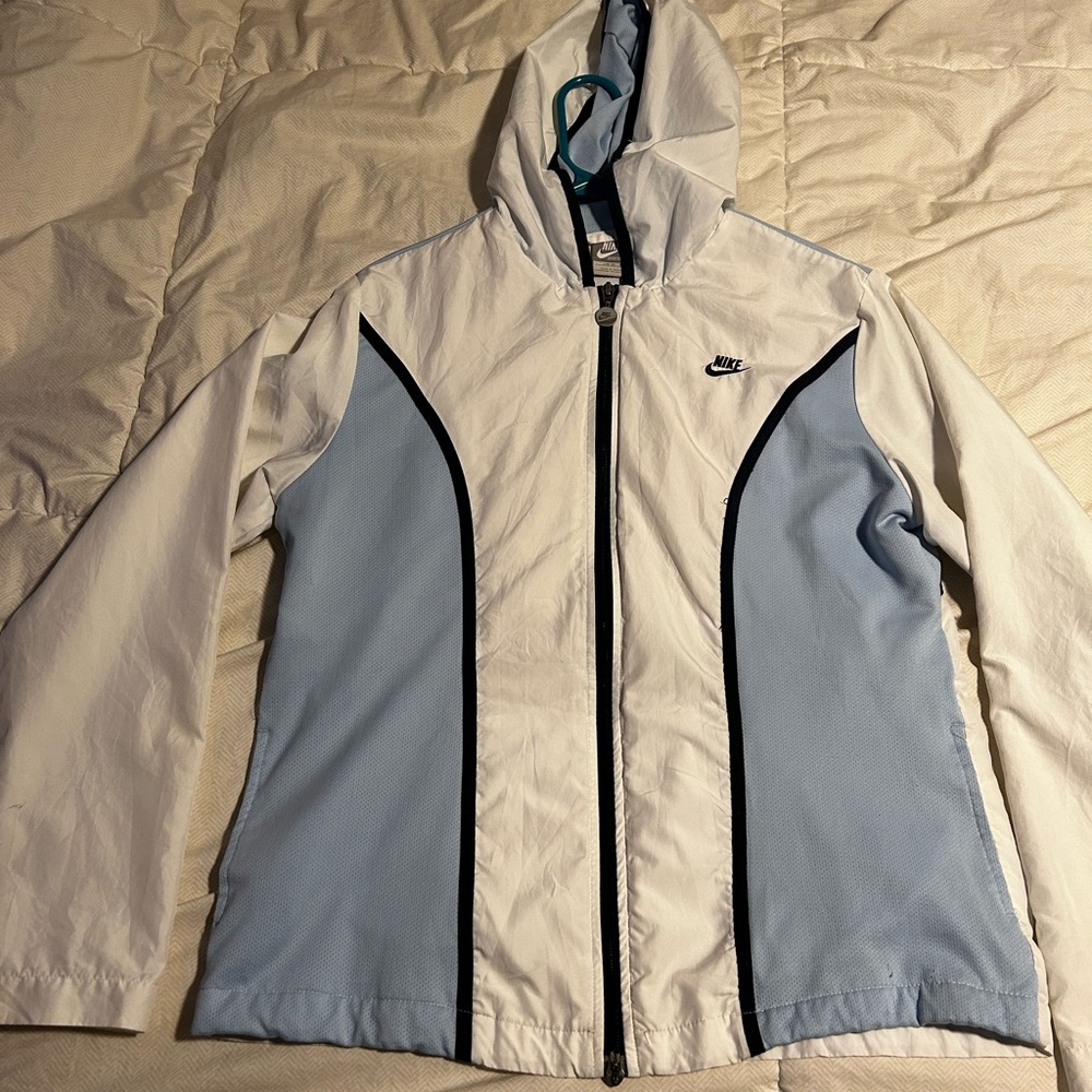 Nike women’s vintage windbreaker